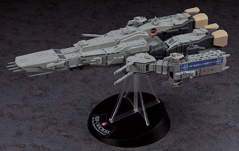 1/4000 SDF-1 Macross Fortress Warship (The Movie Ver.)