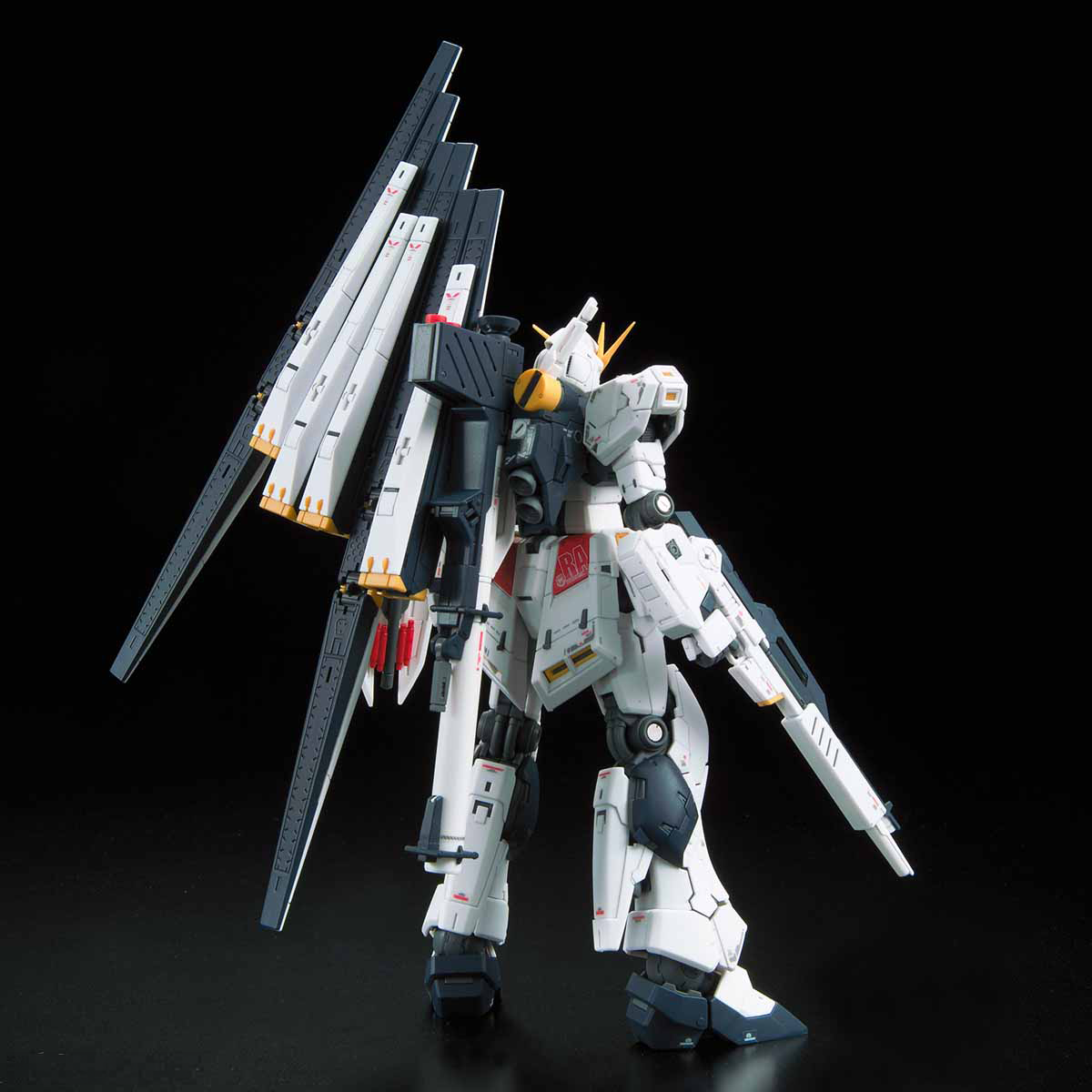 1/144 RG NU Gundam - Artrovo Gundam