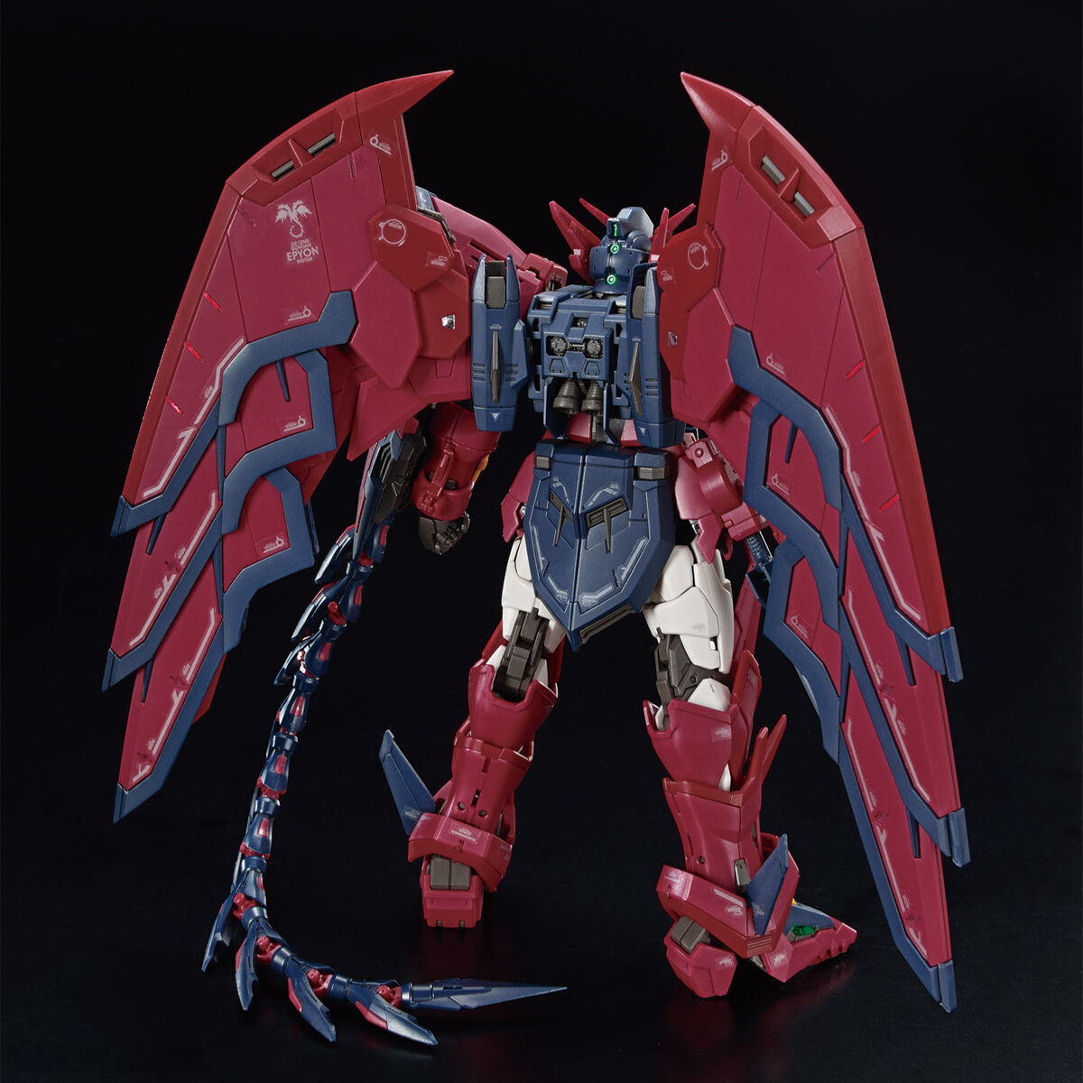 1/144 RG Gundam Epyon - Artrovo Gundam