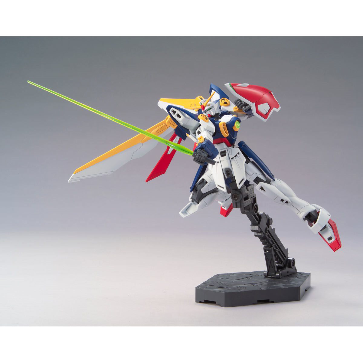 1/144 HGAC Wing Gundam - Artrovo Gundam