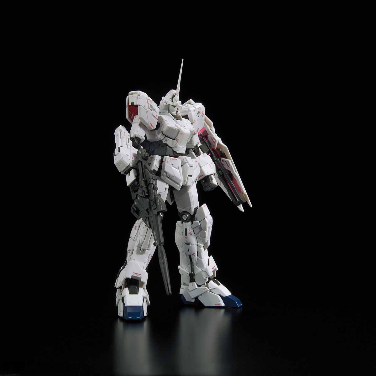 1/144 RG RX-0 Unicorn Gundam - Artrovo Gundam