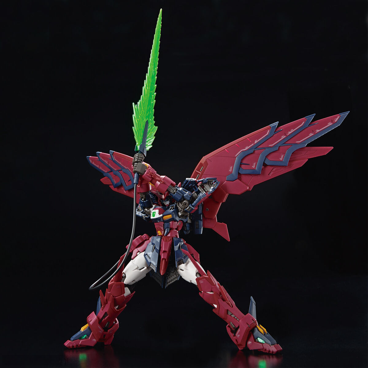 1/144 RG Gundam Epyon - Artrovo Gundam