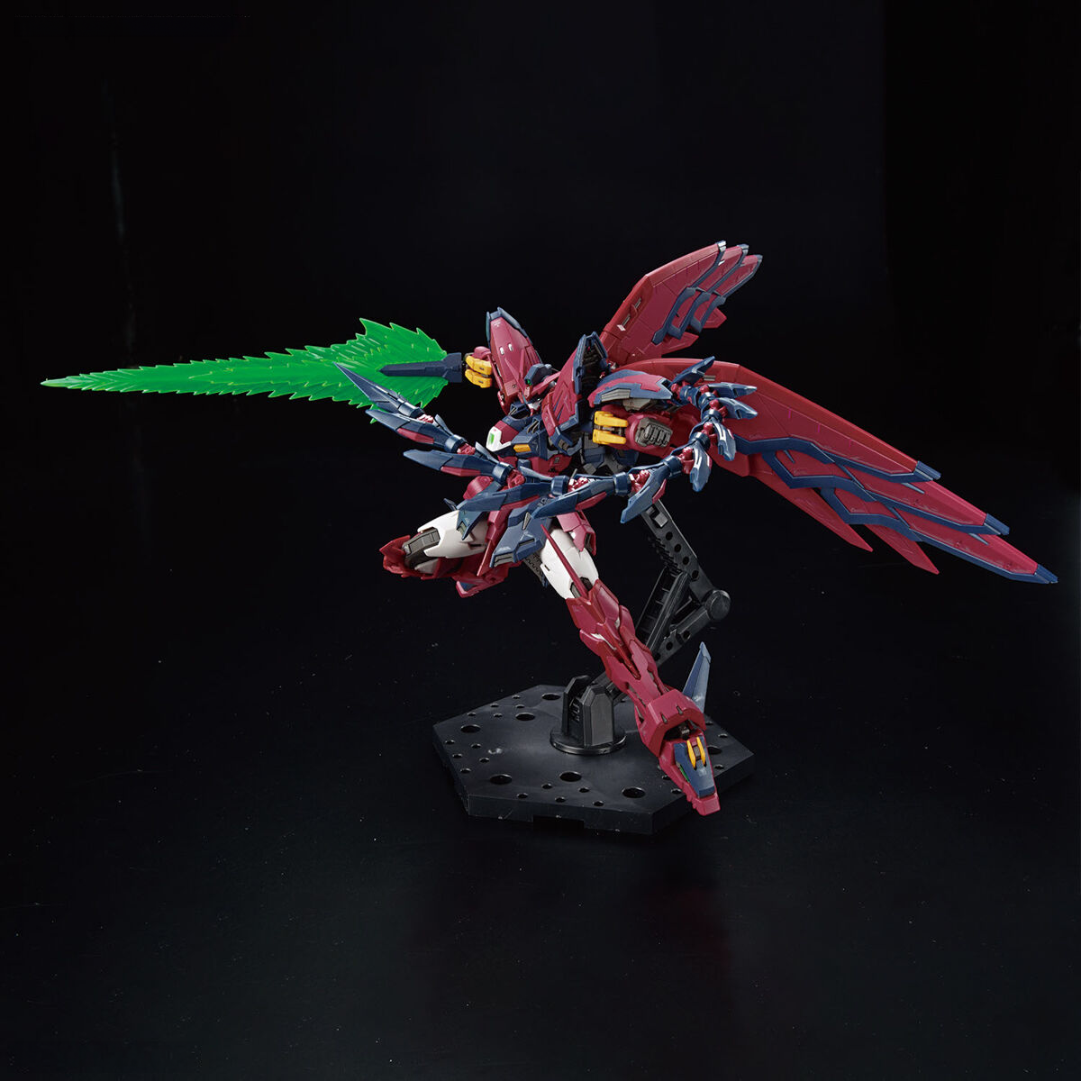 1/144 RG Gundam Epyon - Artrovo Gundam