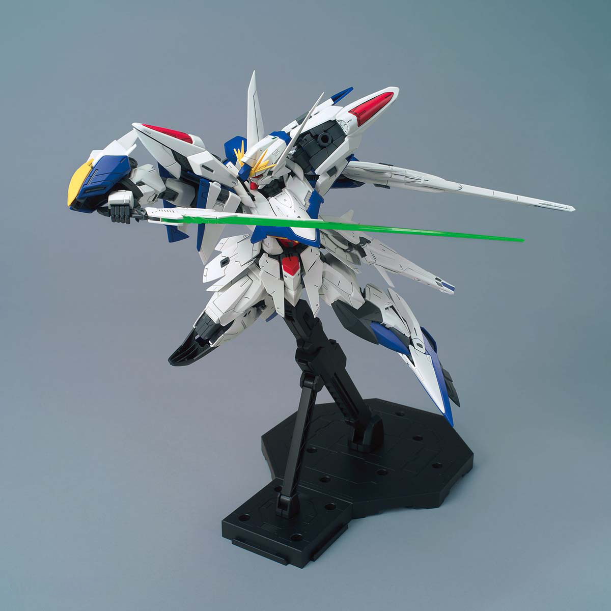 1/100 MG MVF-X08 Eclipse Gundam