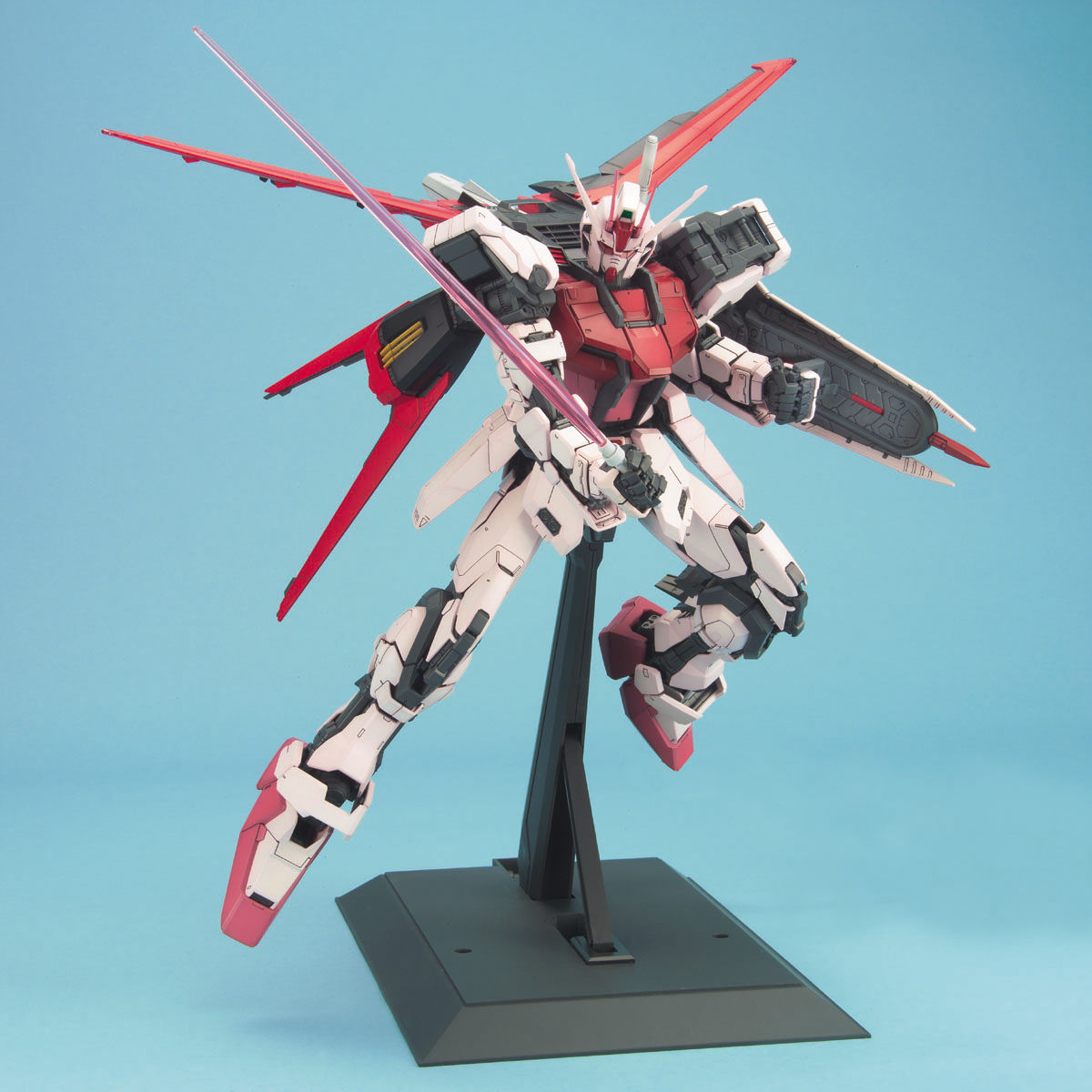 1/60 Perfect Grade Strike Rouge + Skygrasper - Artrovo Gundam