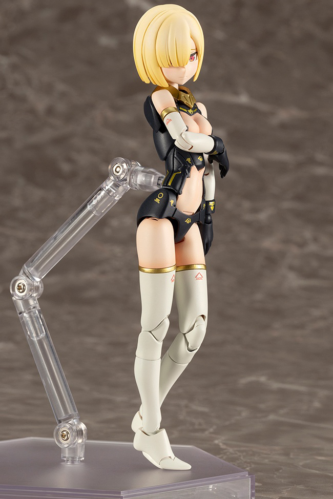 Kotobukiya 1/1 Megami Device BULLET KNIGHTS Launcher (Reissue) Model Kit - Image 10 of 15