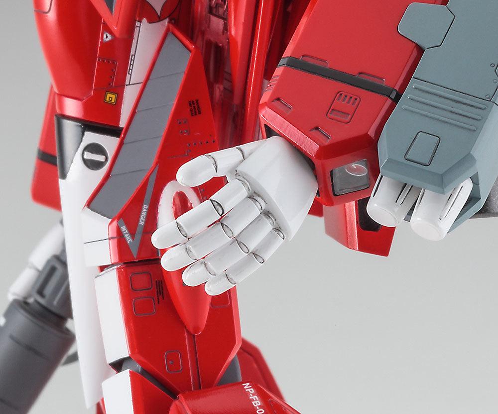 Hasegawa 1/72 VF-1J Super Battroid Valkyrie Miria Model Kit