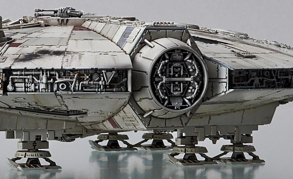 Bandai 1/144 Millennium Falcon Rise Skywalker Model Kit