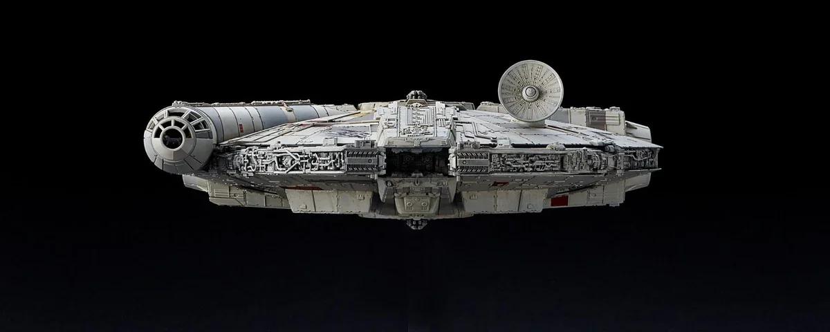 Bandai 1/144 Millennium Falcon Rise Skywalker Model Kit