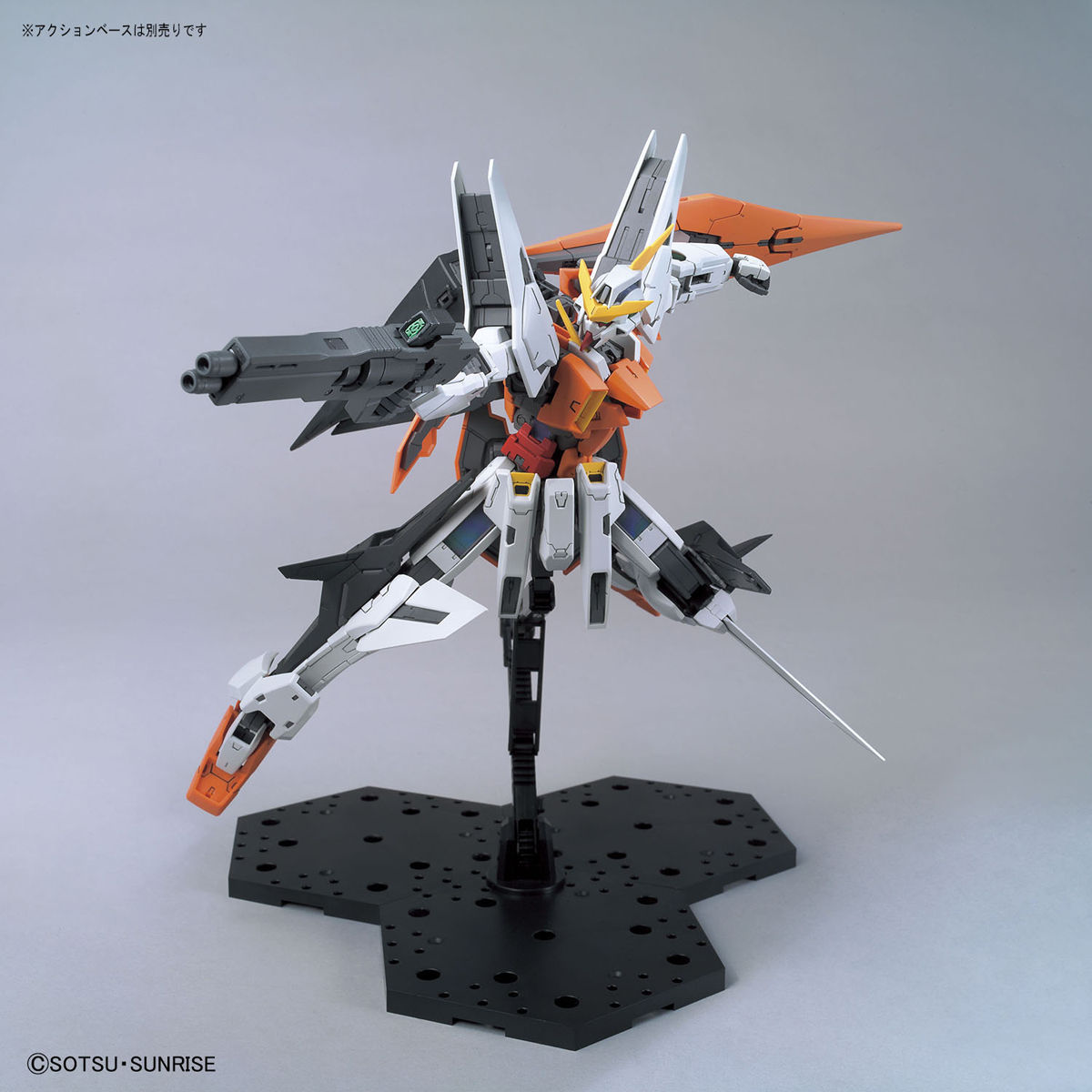 Bandai 1/100 MG Gundam Kyrios - Image 7 of 11