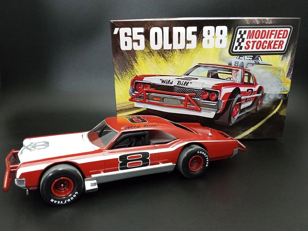 AMT 1/25 65 Olds 88 Modified Stocker Model Kit — official product photo 2