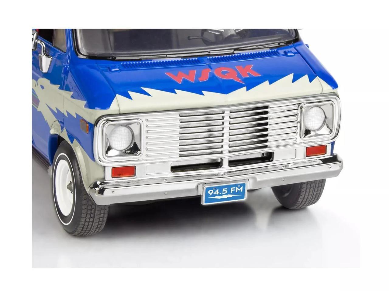 Revell 1/24 77 Gmc Squawk Van Stranger Thi Model Kit — official product photo 5