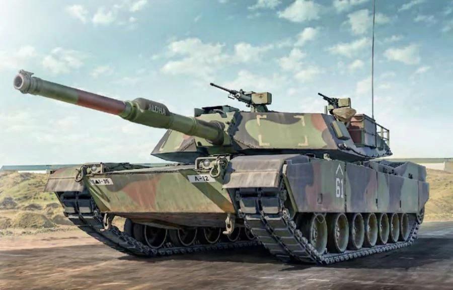 Italeri 1/35 M1a1 A2 Abrams Tank Model Kit — box art
