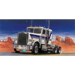 Italeri 1/24 Freightliner Flc Model Kit — box art