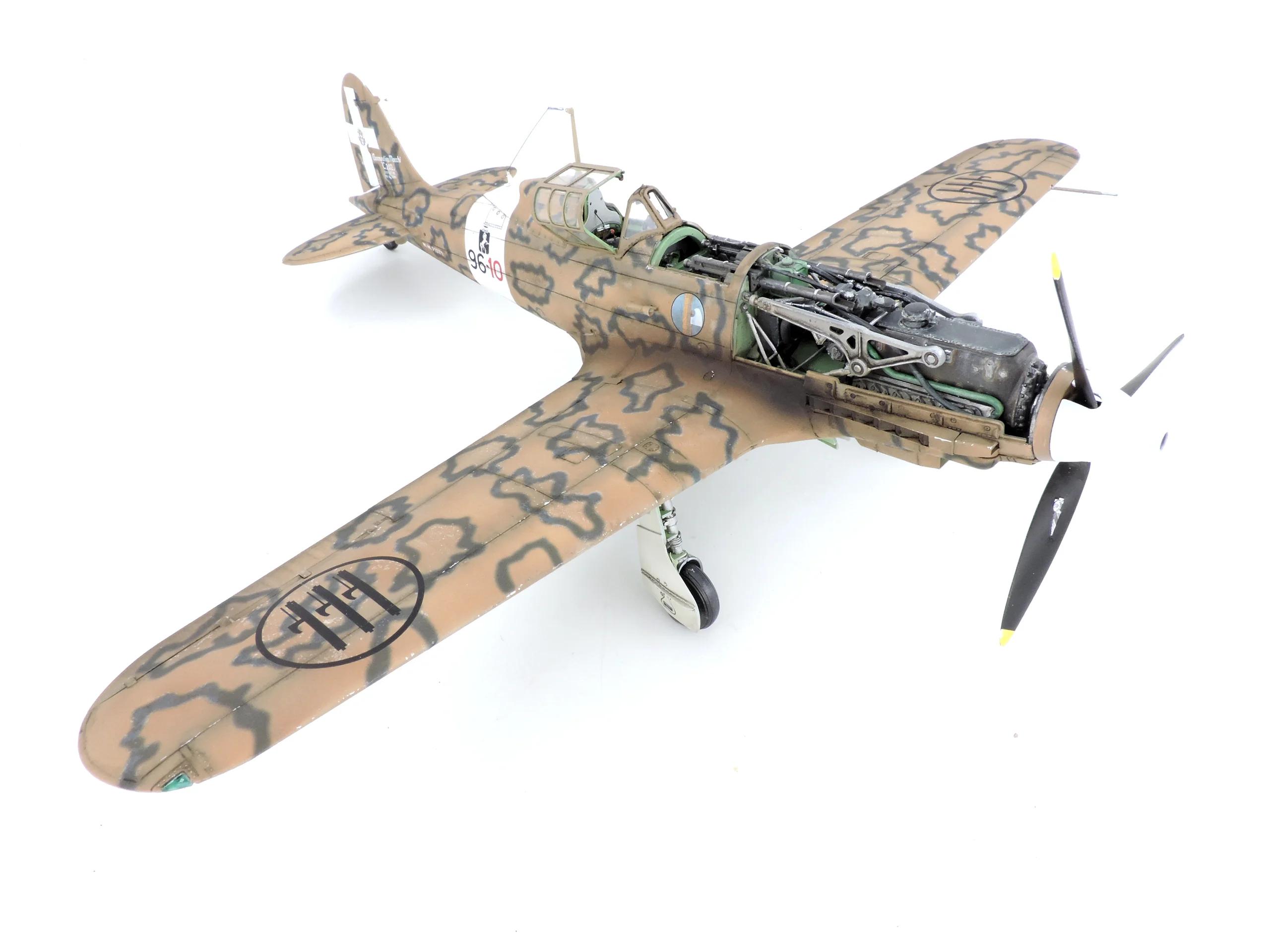 Italeri 1/32 Macchi M C 202 Folgore Model Kit — official product photo 4