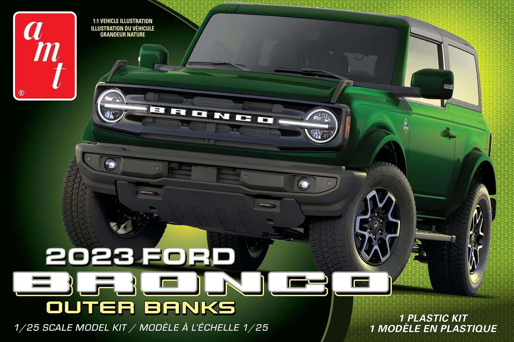 AMT 1/25 2023 Ford Bronco Outer Banks Model Kit — official product photo 1
