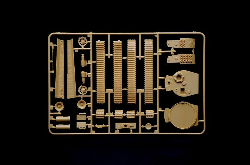 Italeri 1/56 Tiger 1 Model Kit — official product photo 3