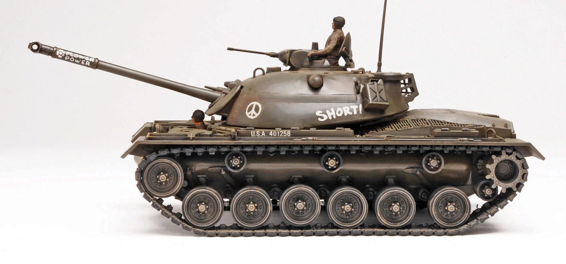 Revell 1/35 M48 A2 Patton Tank Model Kit — official product photo 2