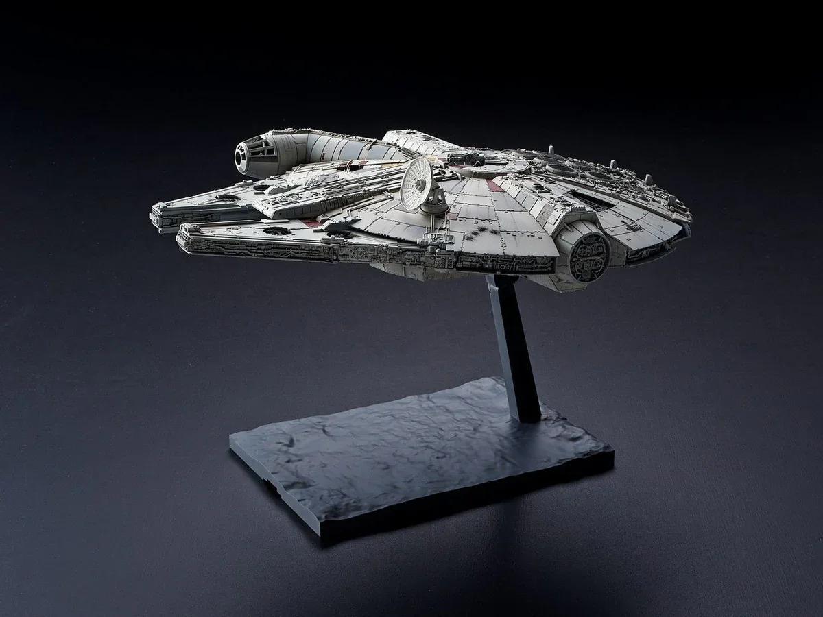 Bandai 1/144 Millennium Falcon Rise Skywalker Model Kit — product photo 2
