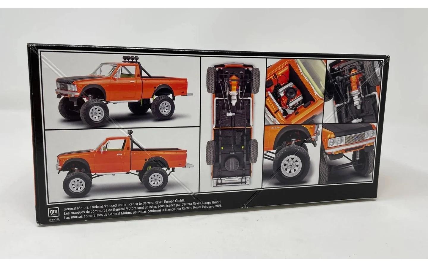 Revell 1/24 Chevy 4x4 Luv Hgh Roller Model Kit — official product photo 6