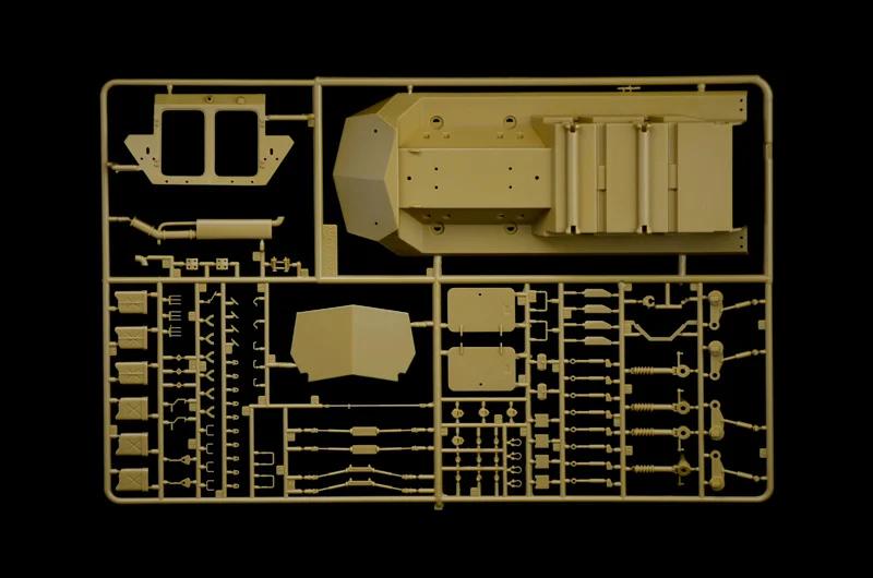 Italeri 1/35 LAV-25 T U Model Kit — official product photo 4