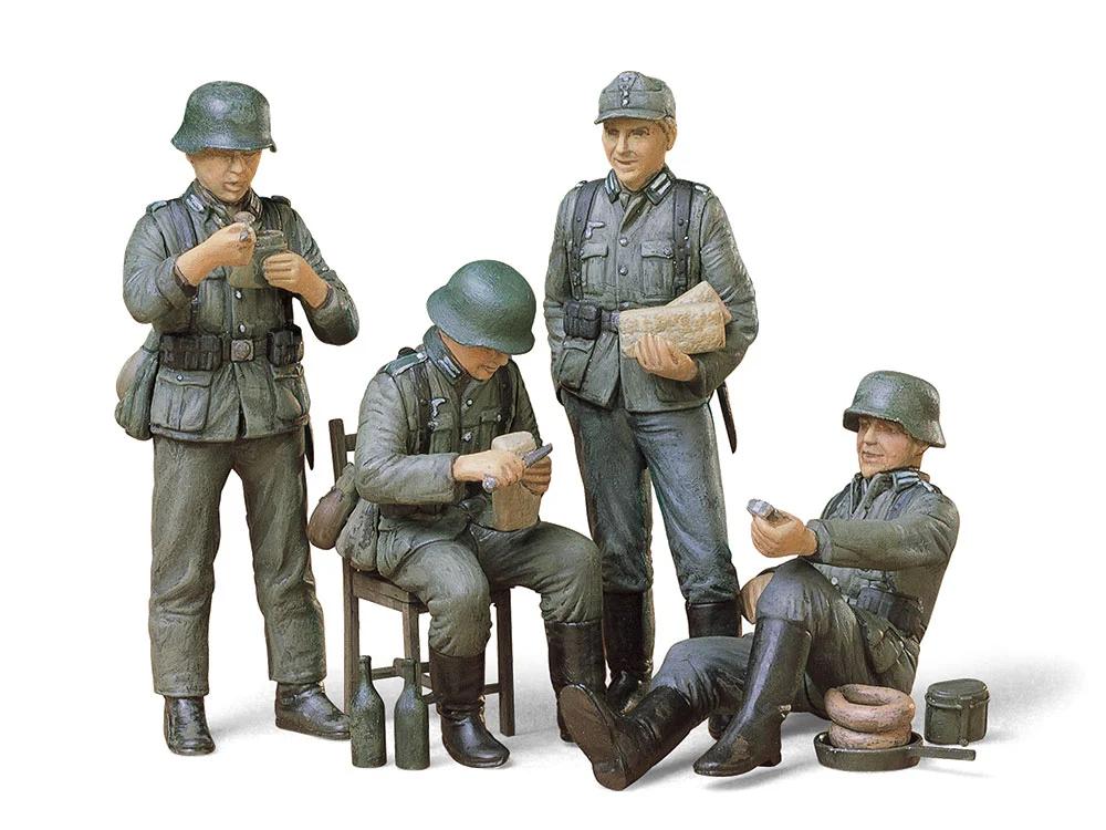 Tamiya 1/35 German Soldiers At Rest Model Kit — official product photo 1