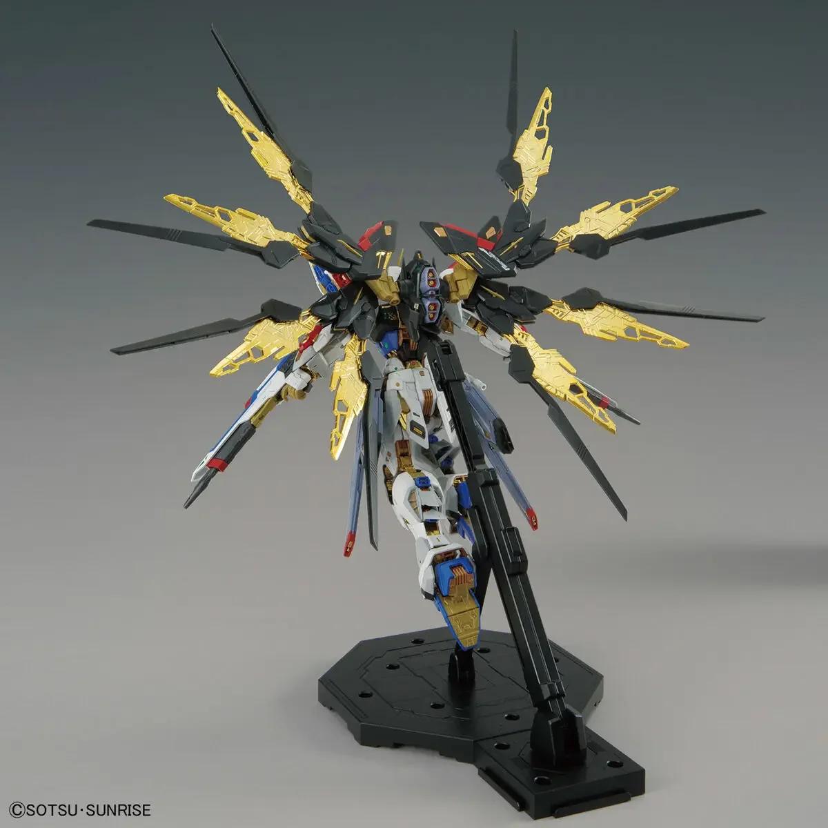 Bandai 1/100 MGEX Strike Freedom Gundam Model Kit — product photo 2
