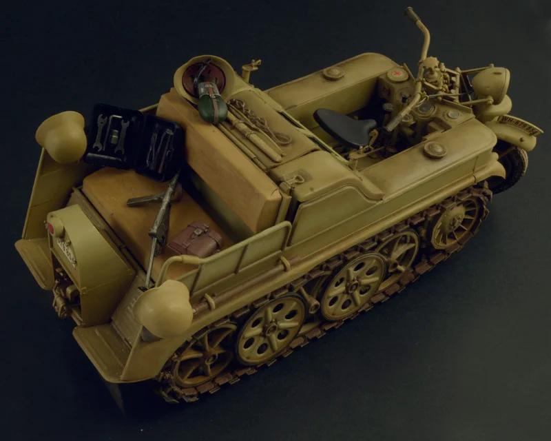 Italeri WWII Sdkfz2 Kleinestypehk101 9 Model Kit — official product photo 5