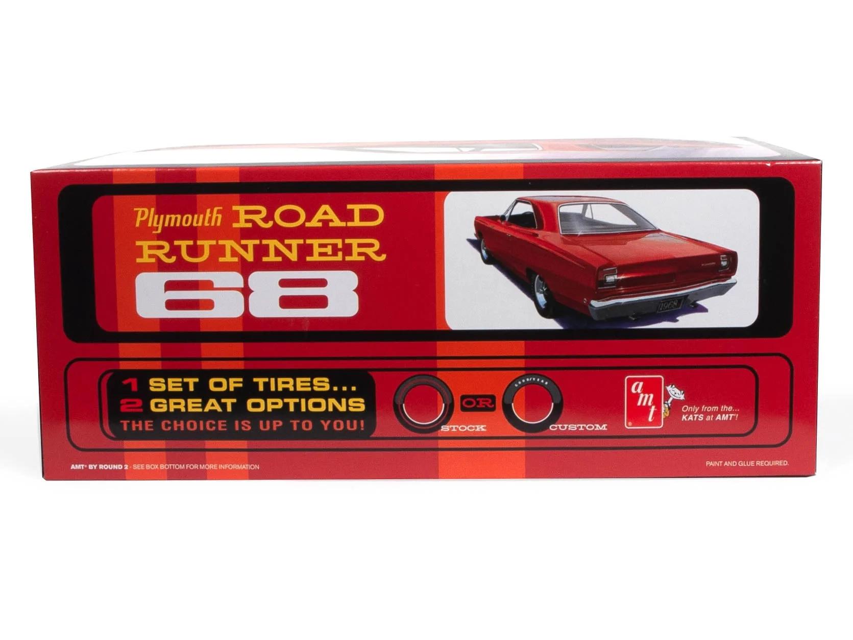 AMT 1/25 68 Plymouth Road Runner Customizin Model Kit — official product photo 2