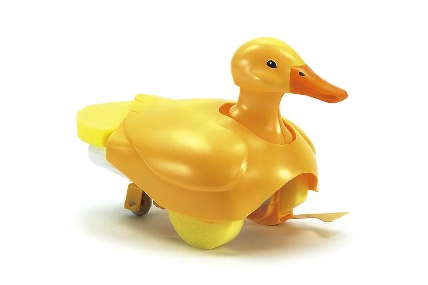Tamiya Walking Swimming Yellow Duck Model Kit — box art