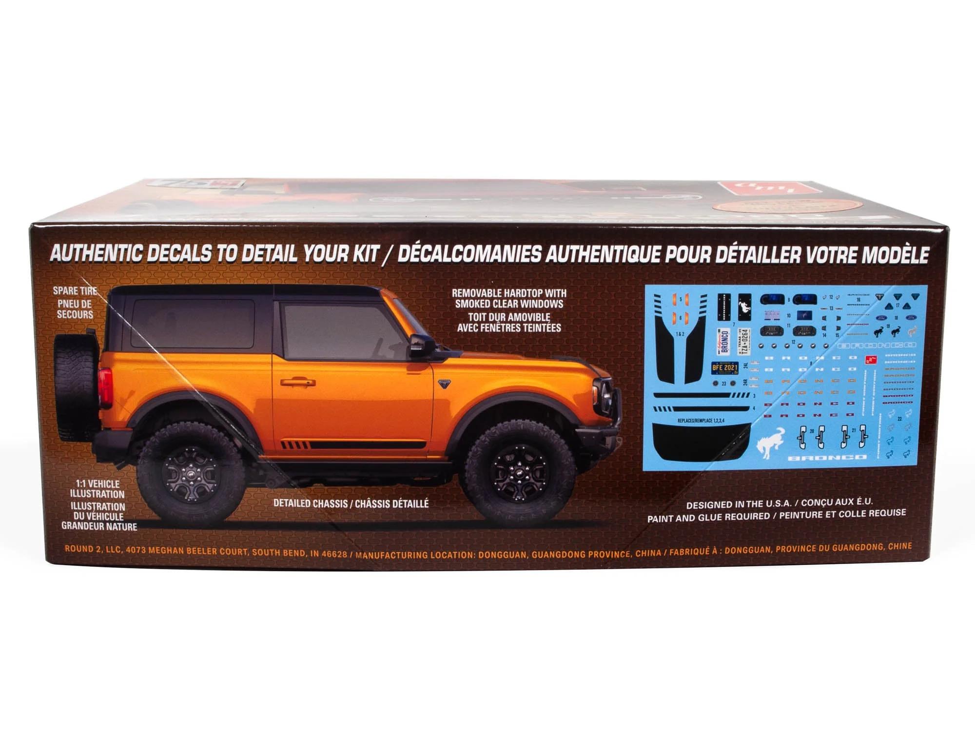 AMT 1/25 21 Ford Bronco 1st Edition Model Kit — official product photo 3