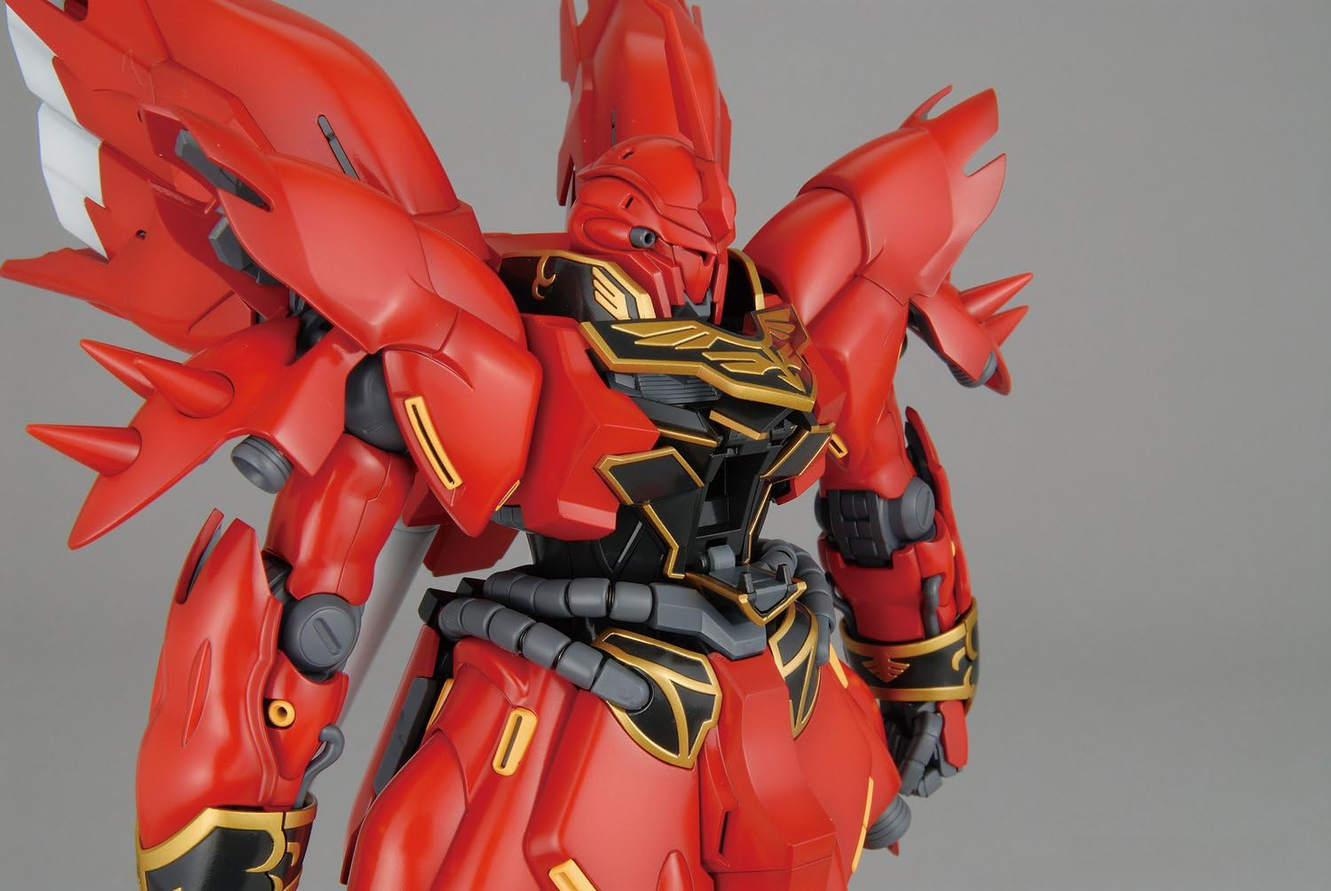 1/100 MG MSN-06S Sinanju - Artrovo Gundam