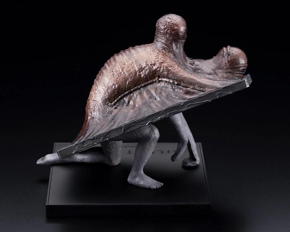 Abstract Daddy Oshi Works (SILENT Hill 2) 1/7 Scale Figure — official product photo 3