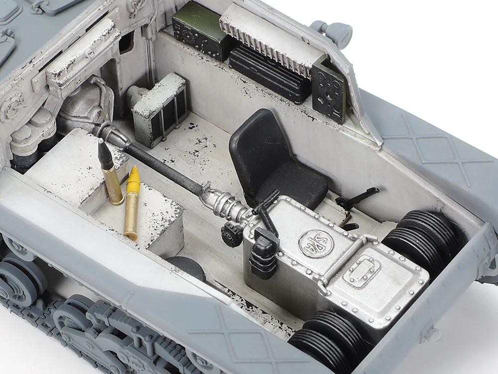 Tamiya Semovente M42 Da75 34 German Army Model Kit — official product photo 5