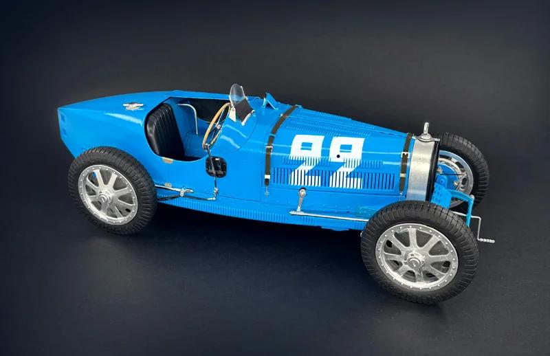 Italeri 1/12 Buggatti 35b Florio 28 Model Kit — official product photo 5