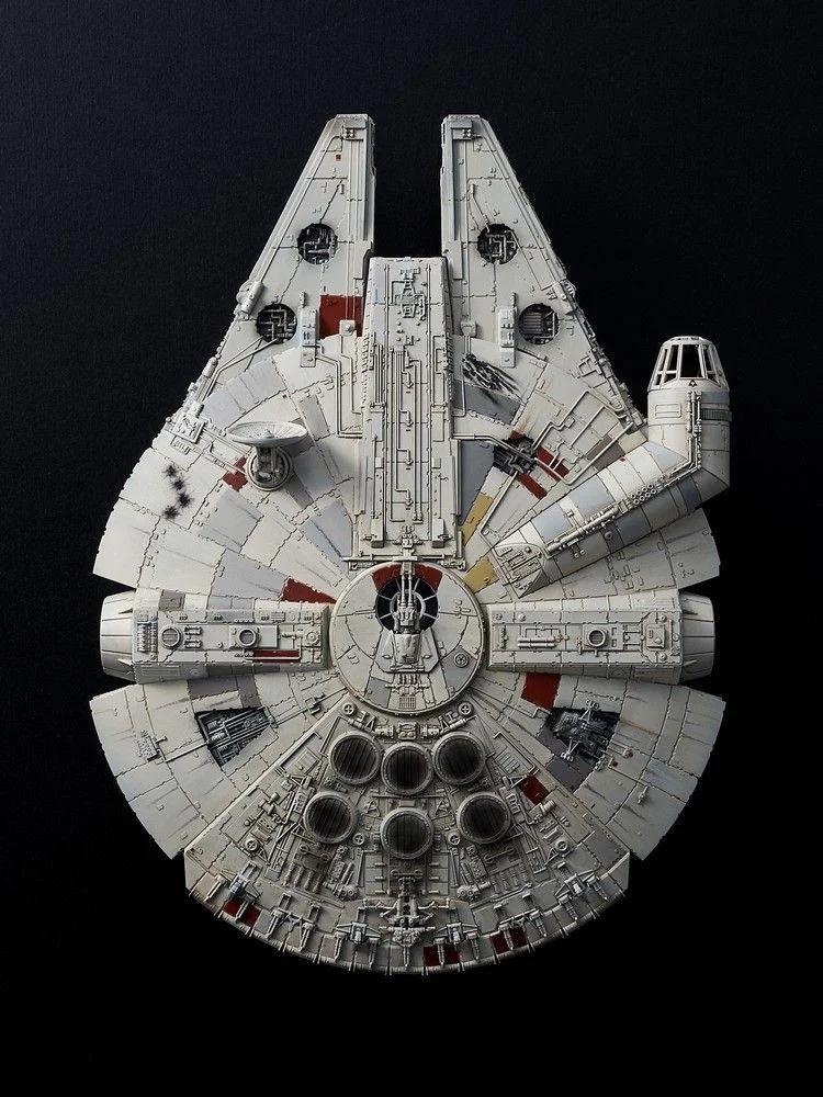 Bandai 1/144 Millennium Falcon Rise Skywalker Model Kit — product photo 15