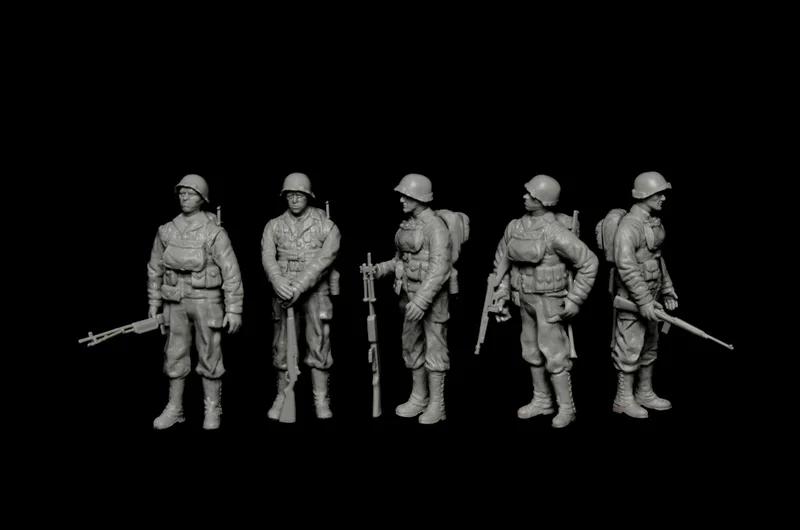 Italeri 1/35 Lcvp US Infantry Model Kit — official product photo 5