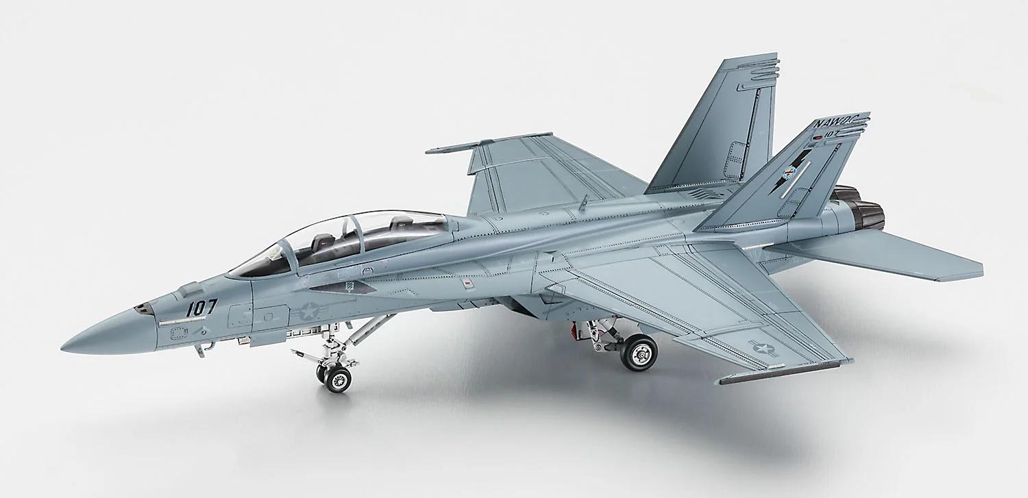 Hasegawa 1/72 A-18F F Super Hornet Top Gun Model Kit — official product photo 1