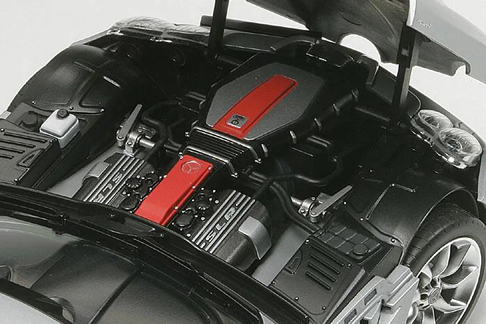 Tamiya 1/24 Mercedes Benz Slr Mclaren Model Kit — official product photo 3