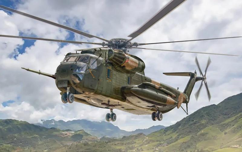 Italeri 1/72 HH-53C Super Jolly Green Giant Model Kit — official product photo 1