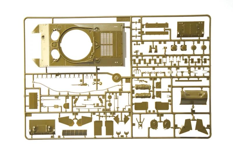 Italeri 1/35 Sherman M4a3 Wet W Fig Model Kit — official product photo 5