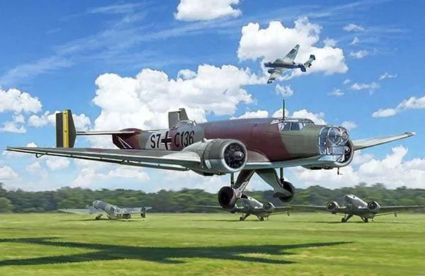 Italeri 1/72 E-1 Ju-86 E-2 Model Kit — box art