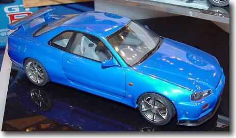 Tamiya 1/24 Nissan Skyline Gt-r Model Kit — box art