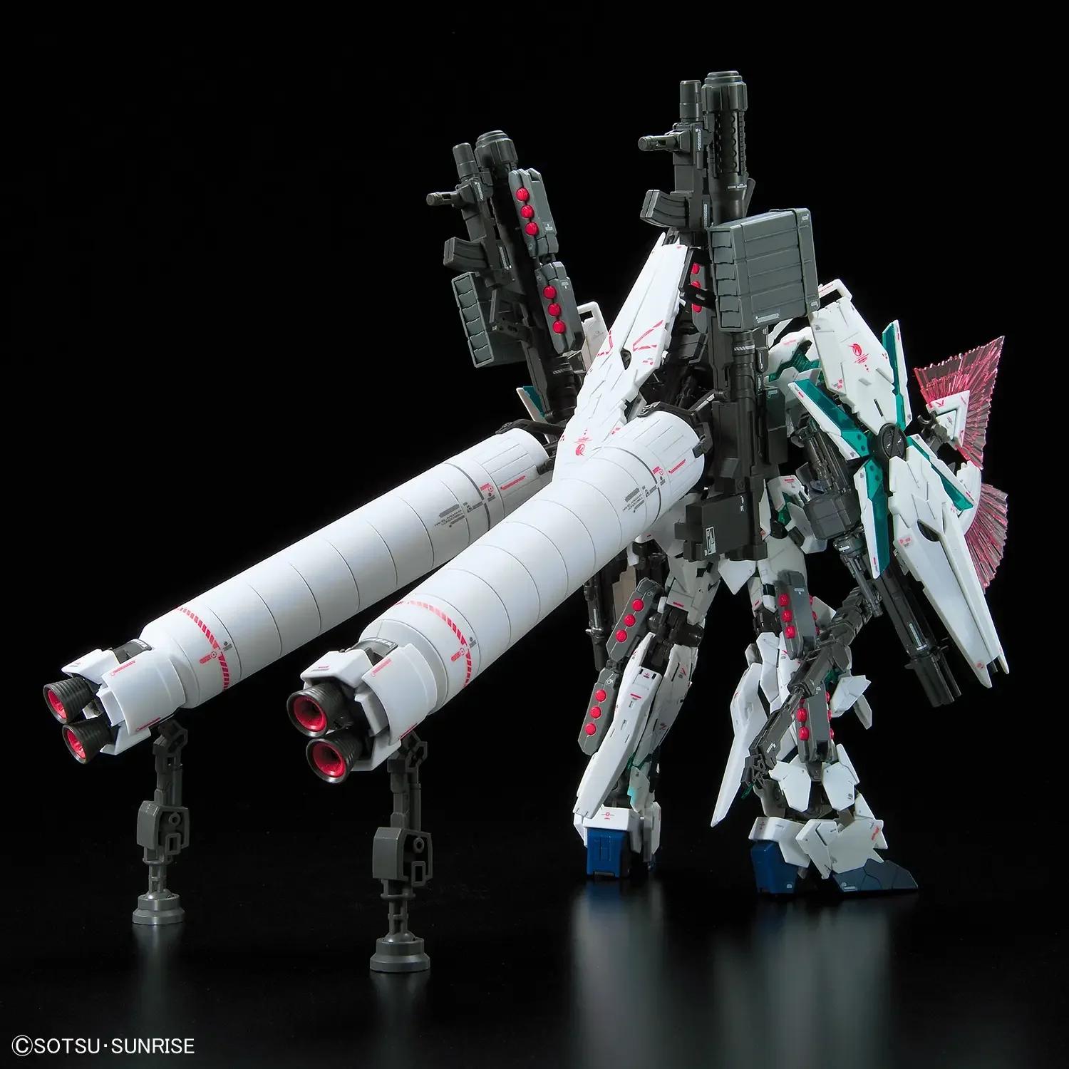 Bandai 1/144 RG Full Armor Unicorn Model Kit — product photo 8