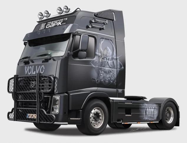 Italeri 1/24 Volvo Fh16 Viking Tractor Model Kit — box art