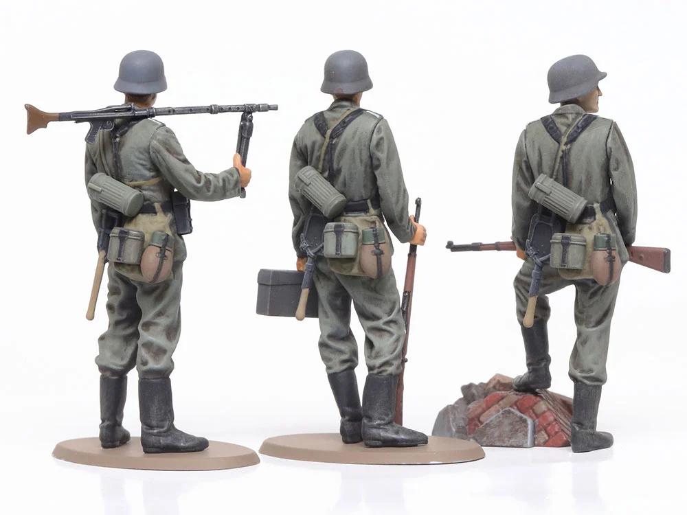 Tamiya 1/48 WWII Wehrmacht Infantry Set Model Kit — official product photo 4