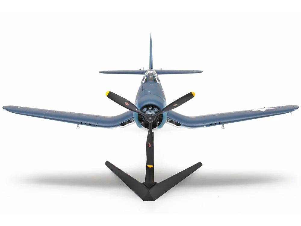 Tamiya 1/32 Vought F4u-1 Birdcage Model Kit — official product photo 2
