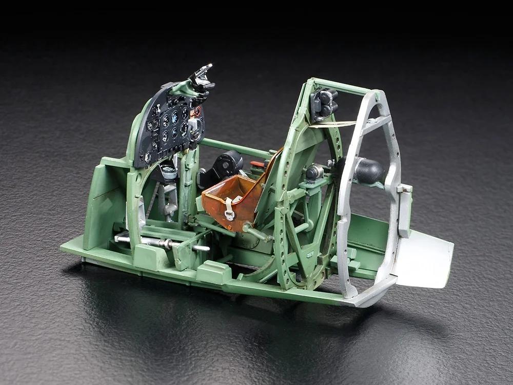 Tamiya 1/32 Spitfire Model Kit — official product photo 5