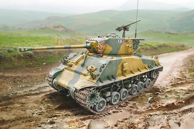 Italeri 1/35 Sherman M4a3e8 Korean War Model Kit — official product photo 1