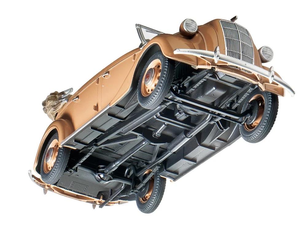 Tamiya 1/35 Toyota AB Phaeton Model Kit — official product photo 5